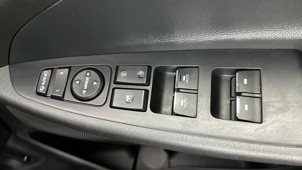 Hyundai Tucson Estate Grey #13