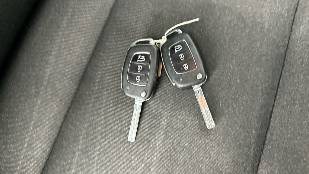 Hyundai Tucson Estate Grey #30