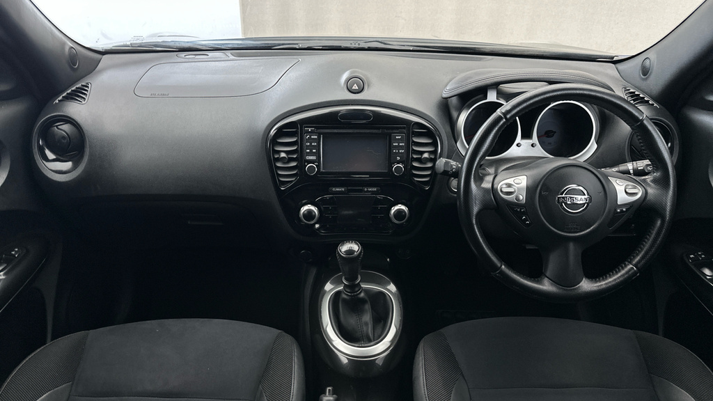 Nissan Juke 1.2 Tekna Dig-t 5D-2 Former Keepers-heated Black L White #11