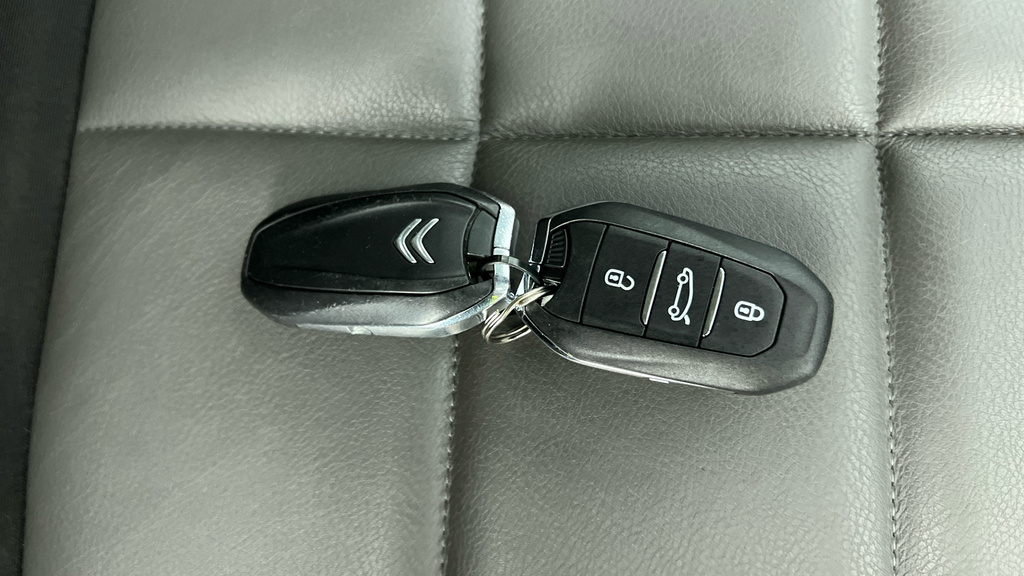 Citroen C5 Aircross 1.5 Bluehdi 130 Flair Plus White #32