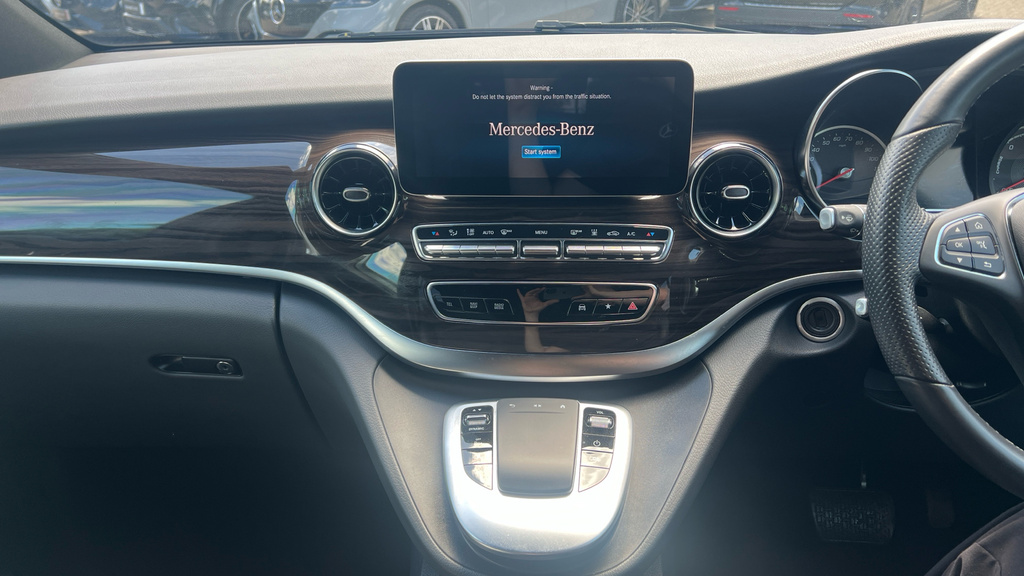 Mercedes-Benz EQV Eqv 300 Avantgarde Extra Long  #12