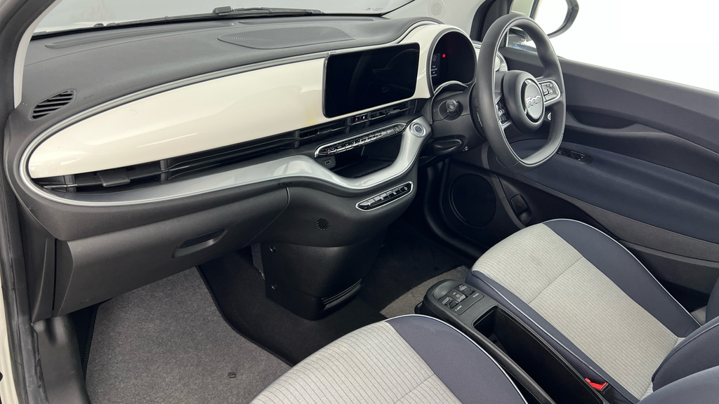 Fiat 500E 500 87Kw Icon 42Kwh Green #11