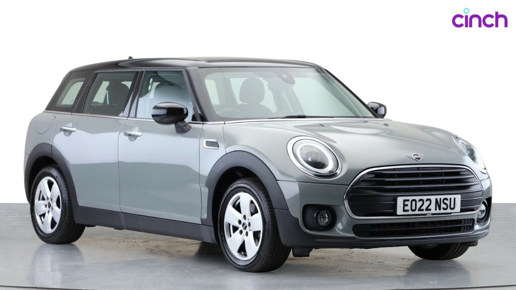 Mini Clubman 1.5 Cooper Classic 6Dr Red #1