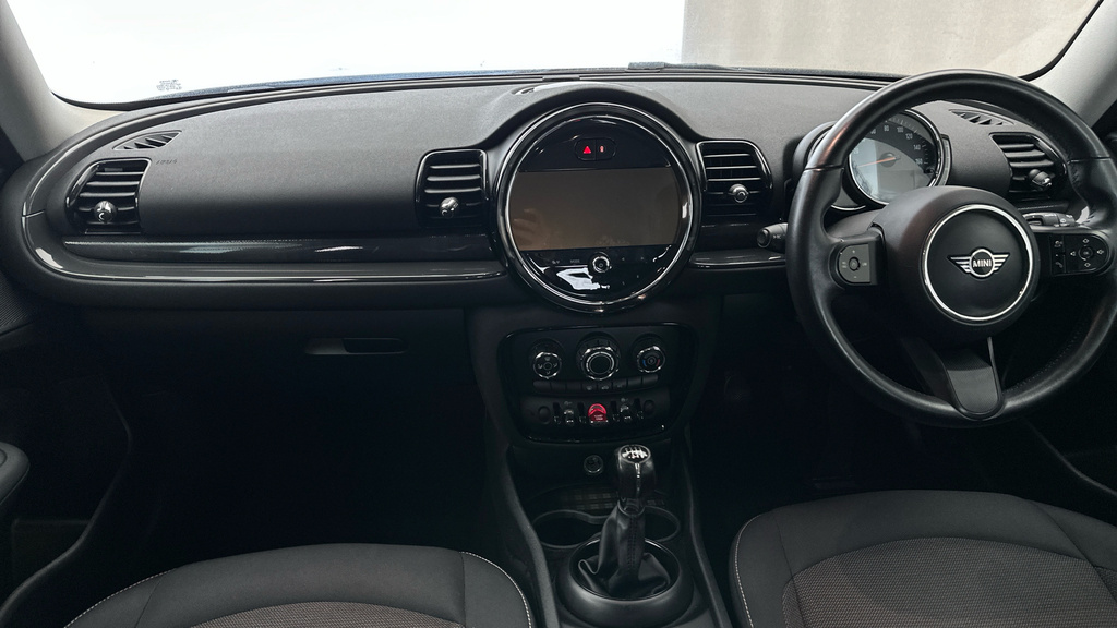 Mini Clubman 1.5 Cooper Classic 6Dr Red #12