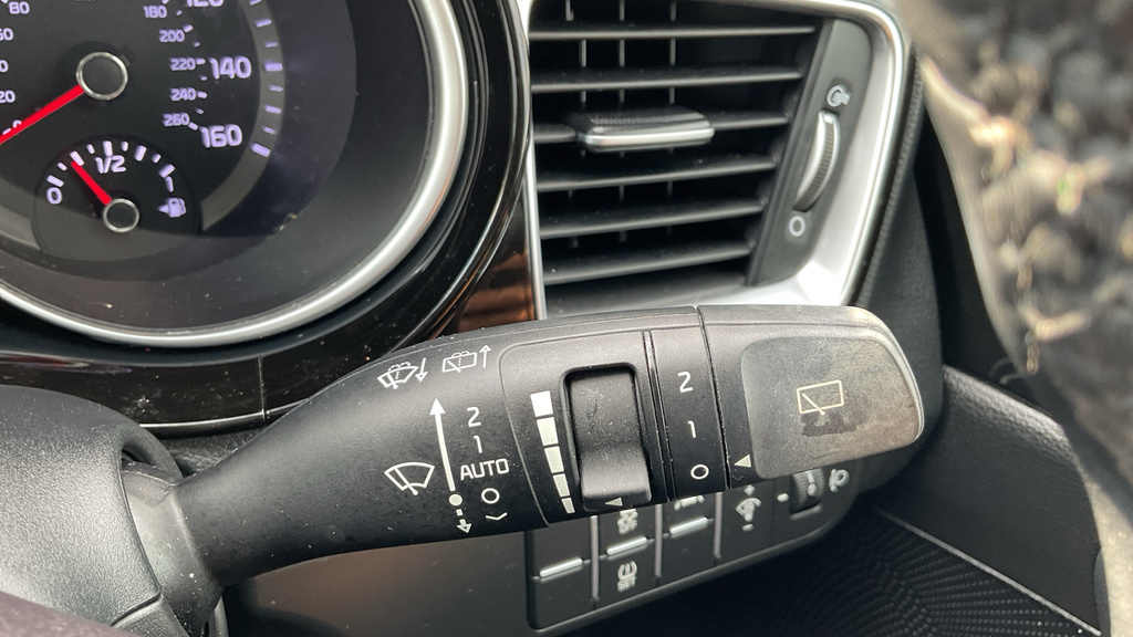 Kia Xceed 1.5 T Gdi 3 Suv 158 Bhp Silver #28