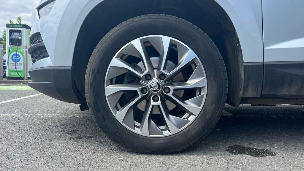 Skoda Karoq 1.5 Tsi Se L Dsg Grey #17