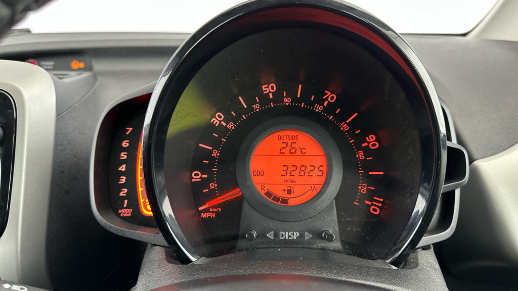 Toyota Aygo X X-cite 5 Purple #19