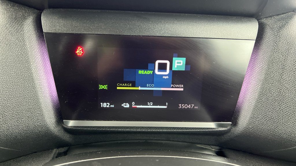 Citroen e-C4 100Kw Shine 50Kwh 7.4Kw Charger Grey #23