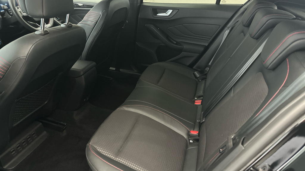 Ford Focus 1.0 Ecoboost Hybrid Mhev 125 Zetec Edition Red #19