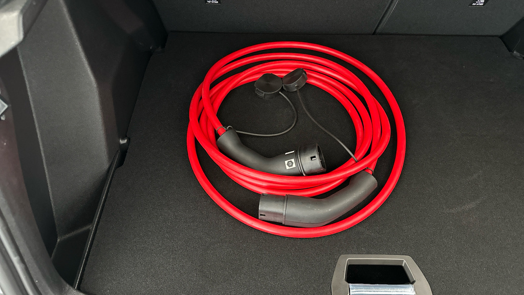 Peugeot e-2008 54Kwh First Edition 11Kw Charger  #29