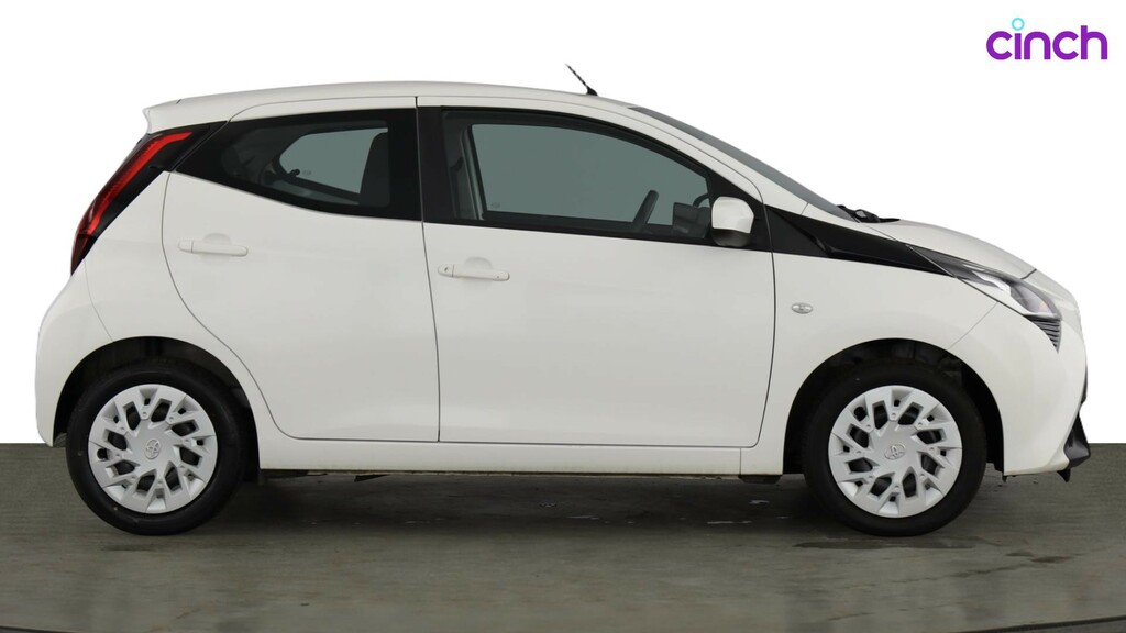 Toyota Aygo X X-trend Grey #2