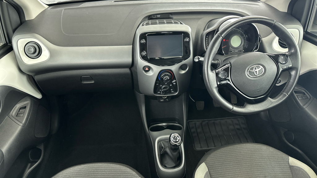 Toyota Aygo X X-trend Grey #11