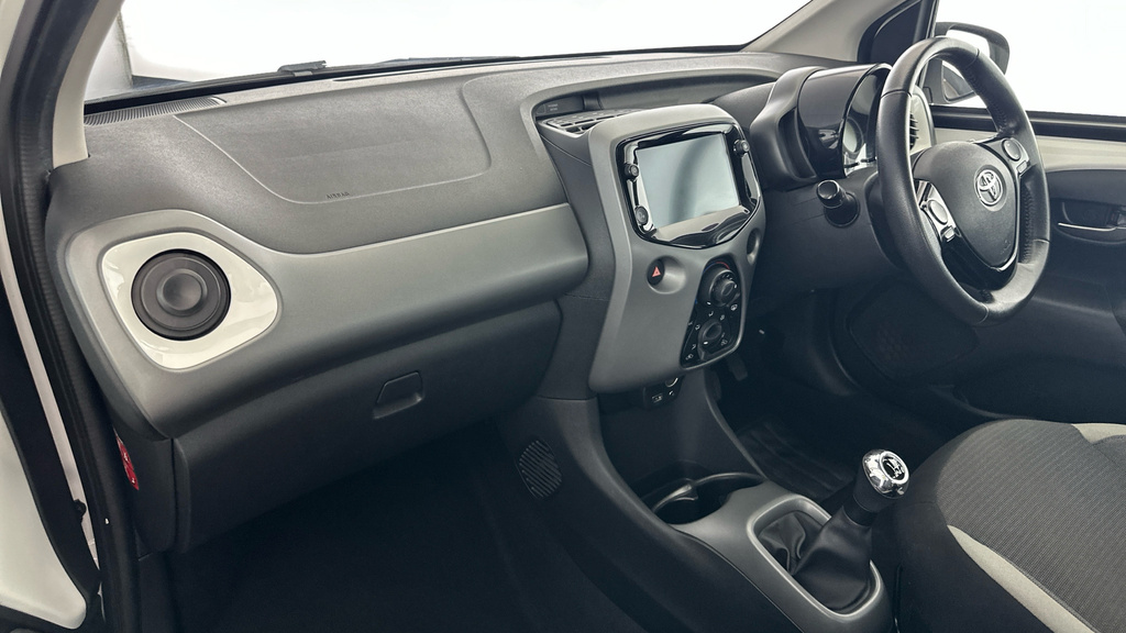 Toyota Aygo X X-trend Grey #10