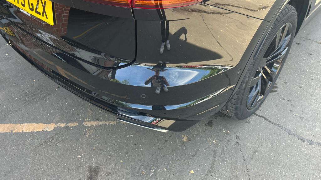 Volkswagen Touareg 3.0 V6 Tdi 4Motion R-line Tech Plus Tip Black #5