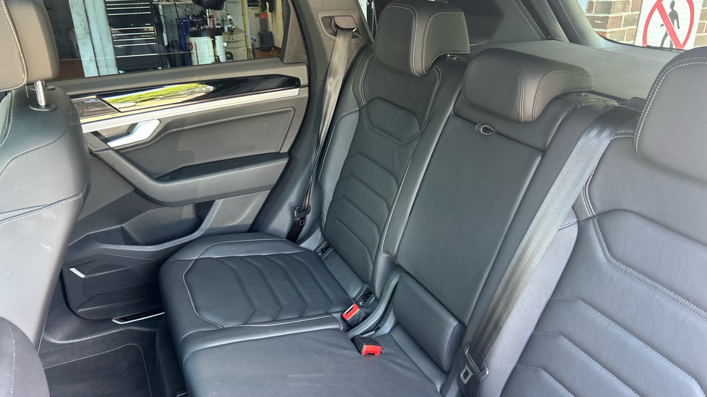 Volkswagen Touareg 3.0 V6 Tdi 4Motion R-line Tech Plus Tip Black #26