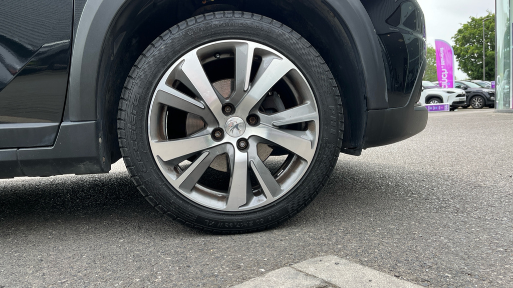 Peugeot 2008 1.2 Puretech 110 Allure Eat6 Red #19