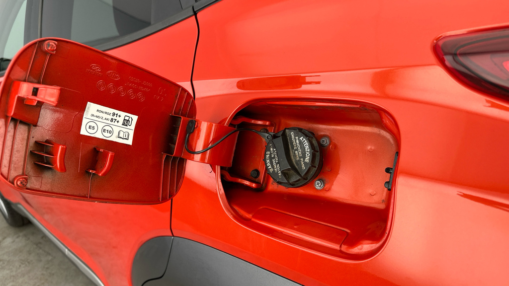 Hyundai Kona Kona Se Yellow #31