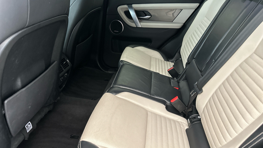 Land Rover Discovery Sport R-dynamic Se Orange #25