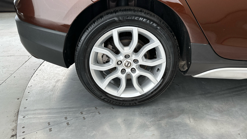 Volvo V40 Cross Country 2L Pro Blue #23