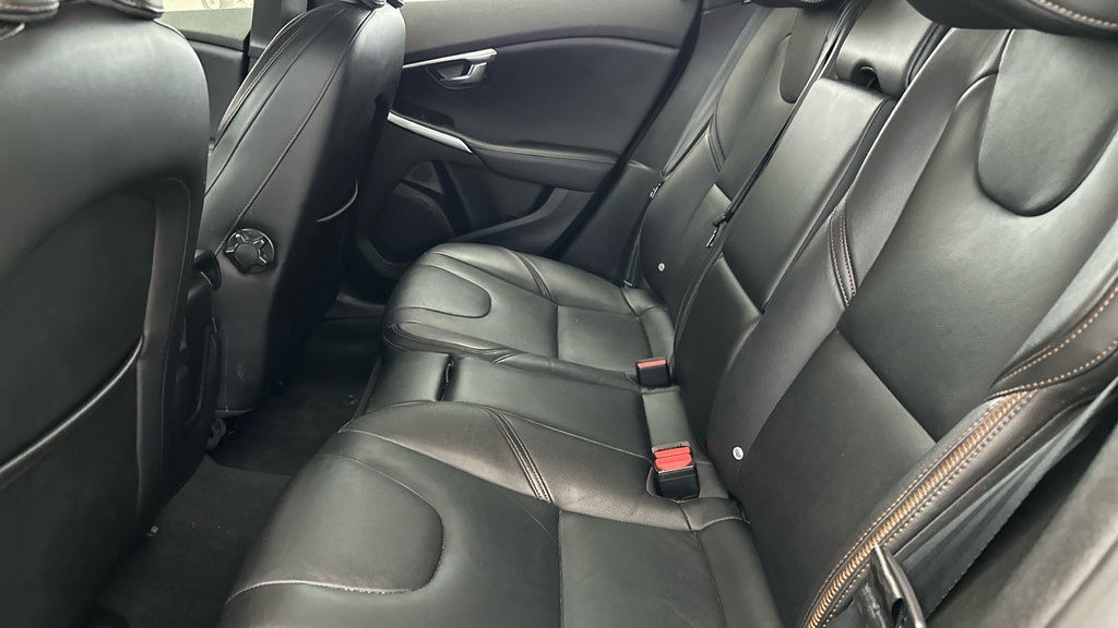 Volvo V40 Cross Country 2L Pro Blue #18