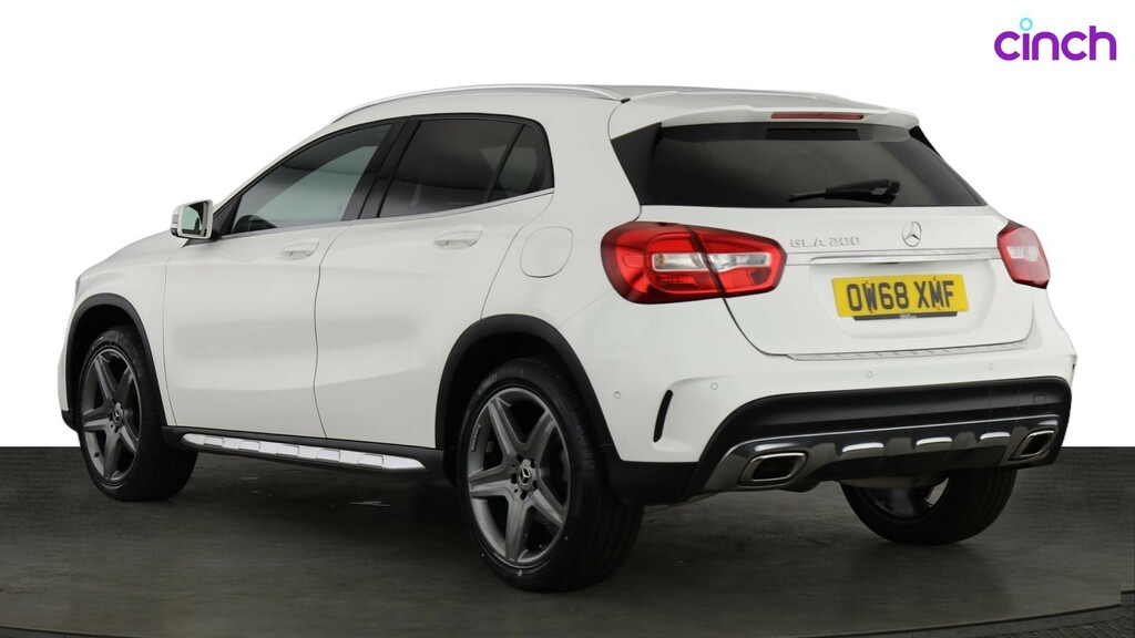 Mercedes-Benz GLA Class 1.6 Gla200 Amg Line Edition Suv 7G Dct White #5
