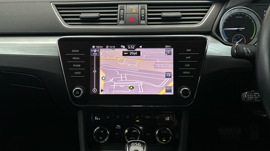 Skoda Superb 2.0 Tdi Cr Se Estate White #18