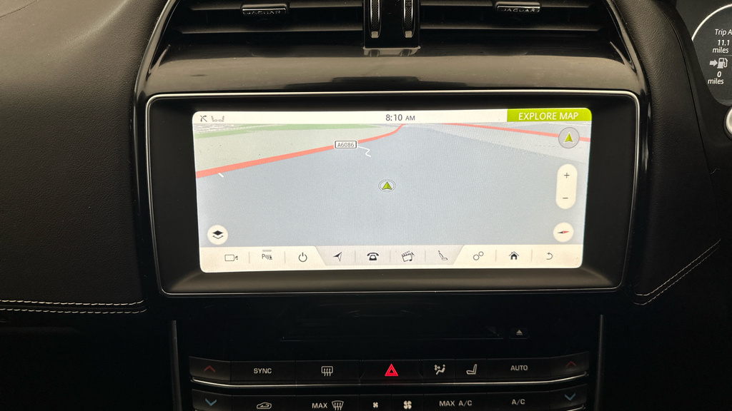 Jaguar XE 2.0 300 300 Sport Awd Red #20