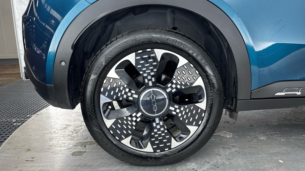 Fiat 600e 115Kw La Prima 54Kwh Blue #17