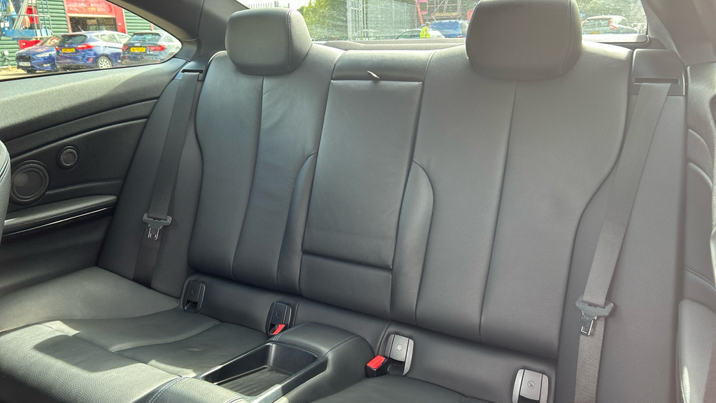 BMW 4 Series 420D 190 M Sport Professional Media Black #17