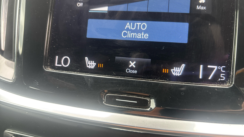 Volvo V60 2.0 T6 350 Recharge Phev R Design Awd Black #57