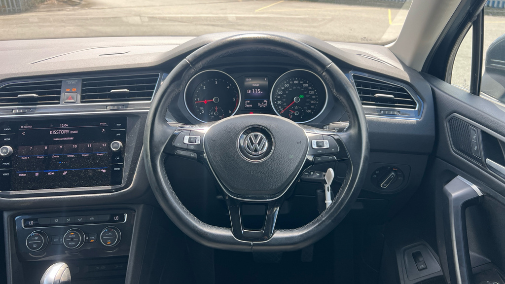Volkswagen Tiguan Allspace Sel Black #32