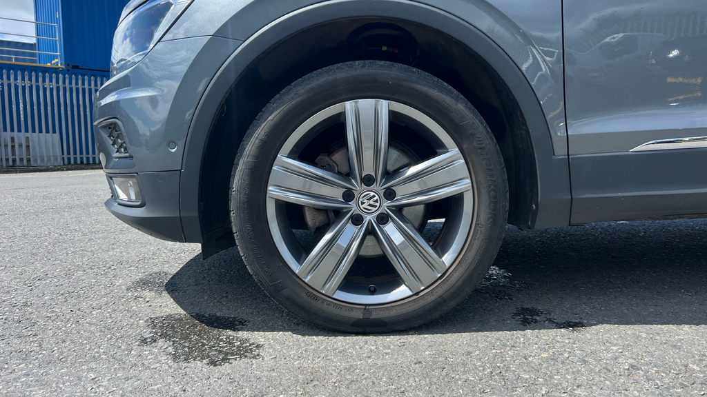 Volkswagen Tiguan Allspace Sel Black #18
