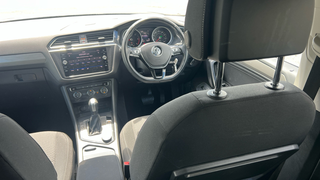 Volkswagen Tiguan Allspace Sel Black #37