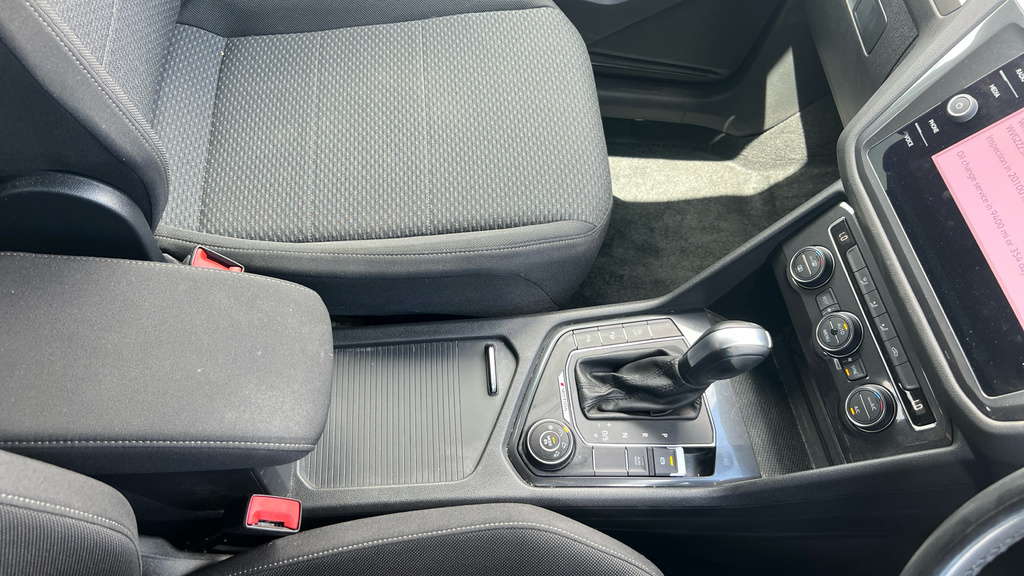Volkswagen Tiguan Allspace Sel Black #48