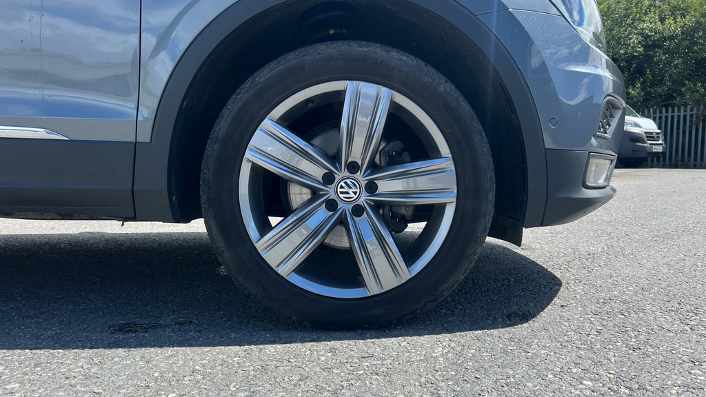 Volkswagen Tiguan Allspace Sel Black #20
