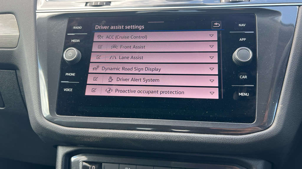 Volkswagen Tiguan Allspace Sel Black #56