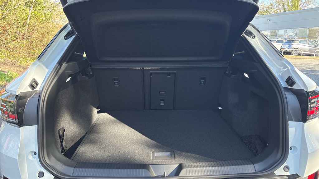 Volkswagen ID.4 Pro 77Kwh Match Suv 286 Ps Blue #24