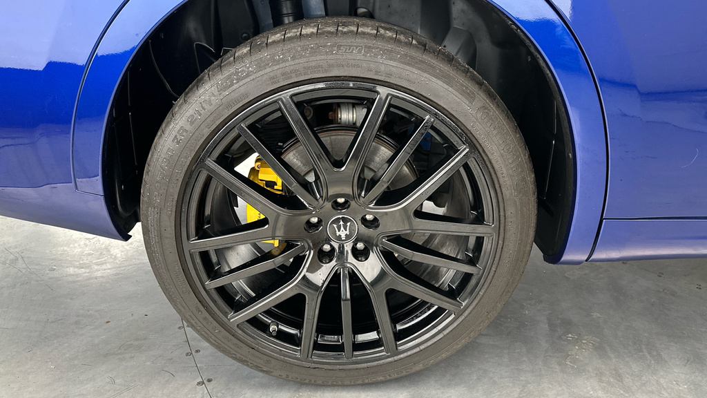 Maserati Levante Hybrid Gt Sport Pack - Nerissimo Pack - S Blue #26