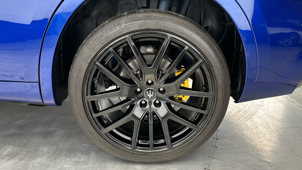 Maserati Levante Hybrid Gt Sport Pack - Nerissimo Pack - S Blue #25