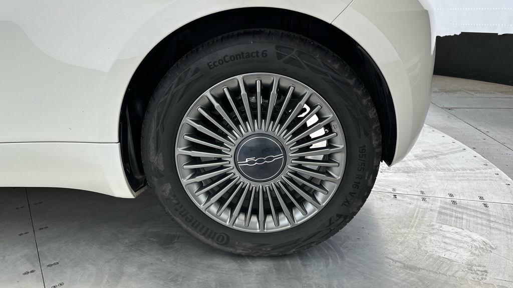 Fiat 500 87Kw La Prima 42Kwh Black #25
