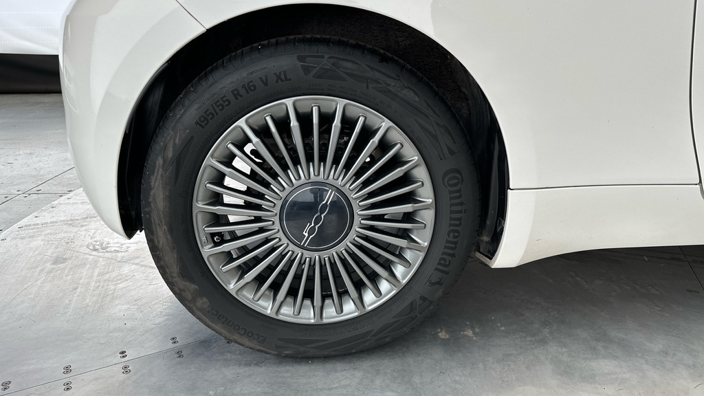 Fiat 500 87Kw La Prima 42Kwh Black #26