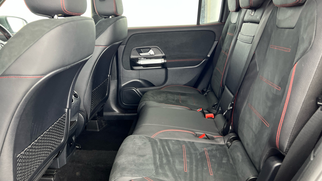 Mercedes-Benz GLB Class Glb 200 Amg Line Premium 7G-tronic Grey #26