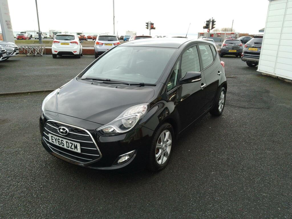 Hyundai Ix20 1.4 Blue Drive Se Euro 6 Ss Black #2