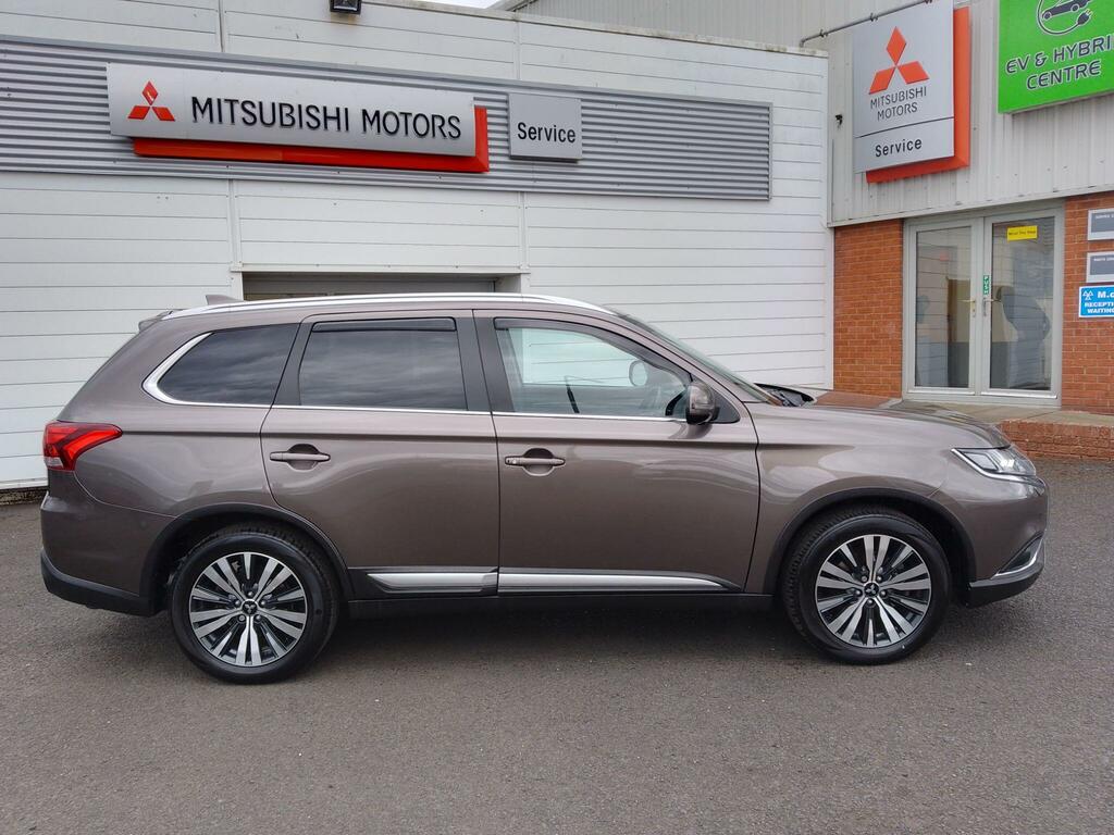 Mitsubishi Outlander 2.0 Mivec Exceed Cvt 4Wd Euro 6 Ss Brown #2