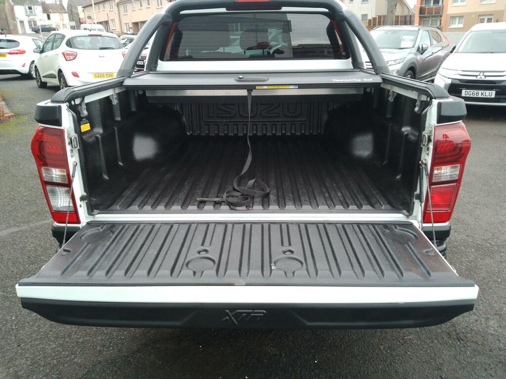 Isuzu D-Max 1.9 Td Blade 4Wd Euro 6 16,482 Car Detai #19