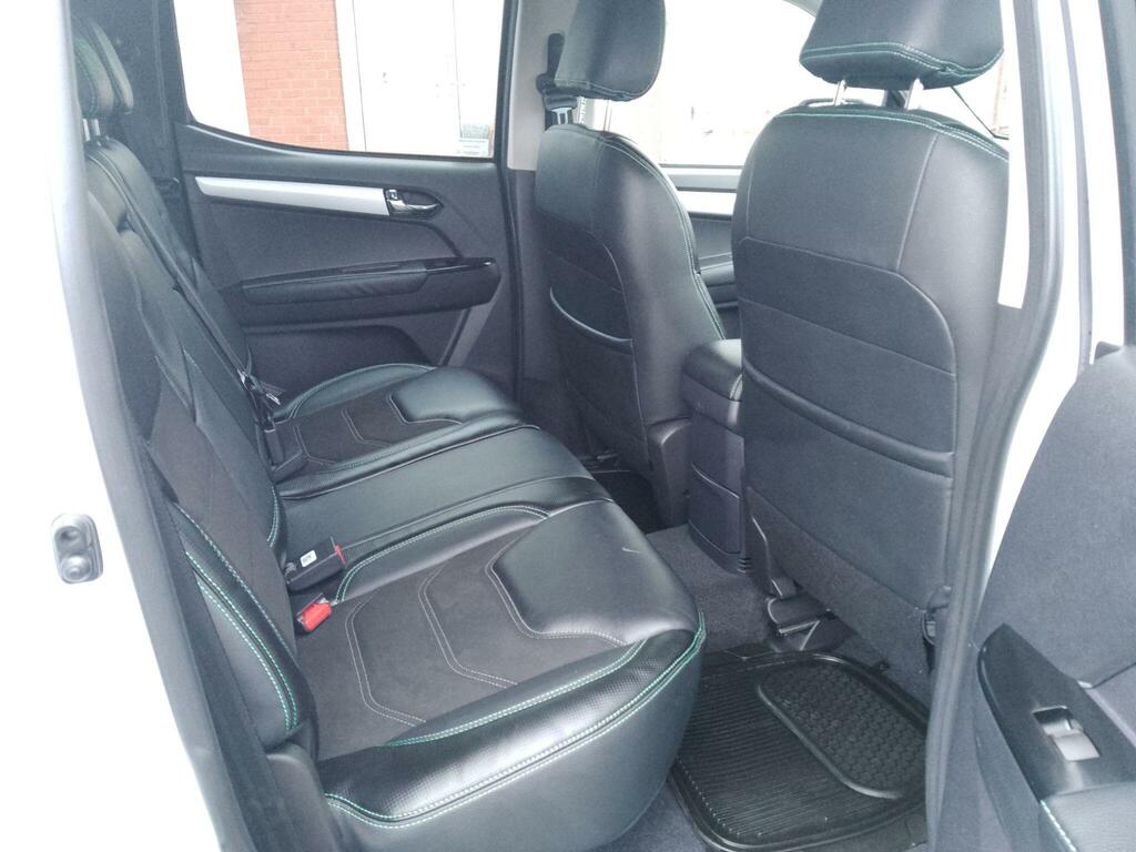 Isuzu D-Max 1.9 Td Blade 4Wd Euro 6 16,482 Car Detai #26