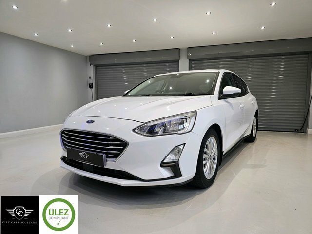 Ford Focus 1.0T Ecoboost Titanium Hatchback White