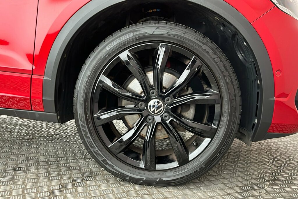 Volkswagen T-Roc R-line 1.5 Tsi 150Ps 7-Speed Dsg Red #5