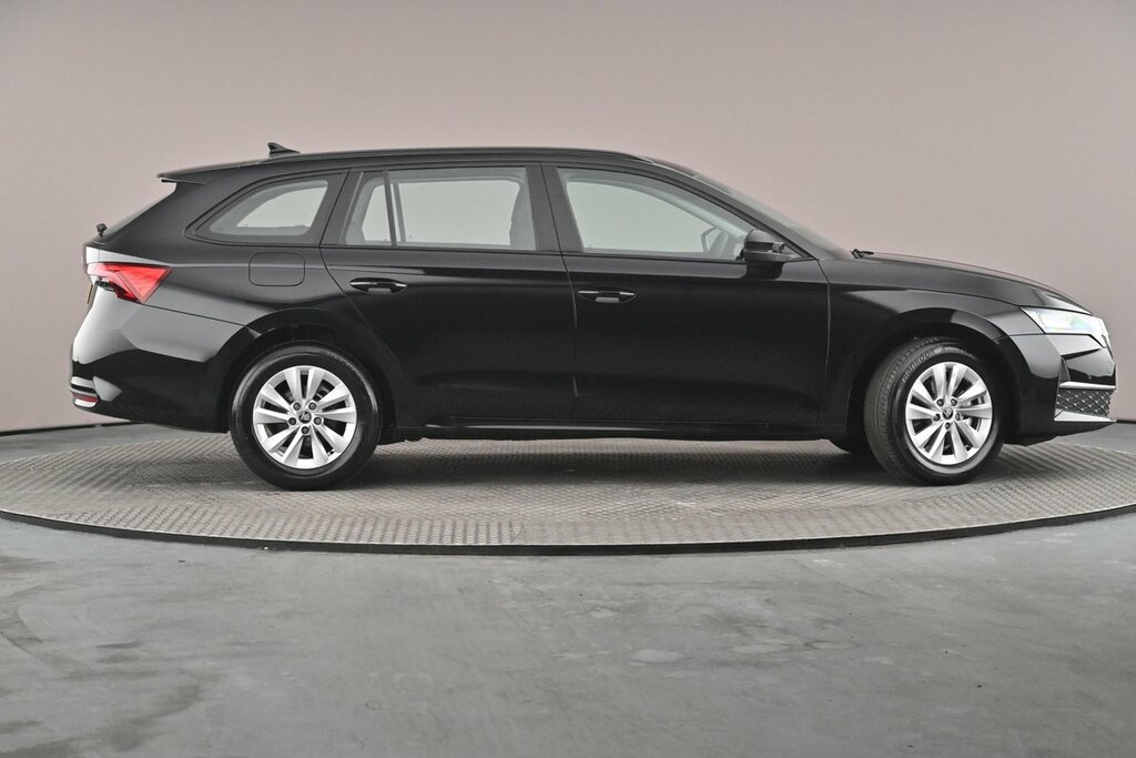 Skoda Octavia Se Technology 1.5 Tsi 116 Ps 6G Man Black #4