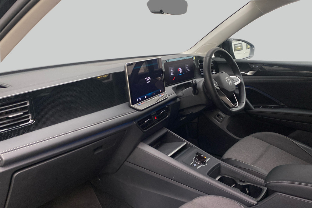 Volkswagen Tiguan Match 1.5 Etsi 150 Ps 7-Speed Dsg Black #2